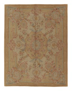 Antique French Aubusson-Teppich in Gold mit pastellfarbenen Blumenmedaillons - Rug & Kilim