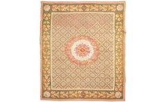 Antique French Aubusson Rug with Floral Medallion & Floral Lattice - Rug & Kilim