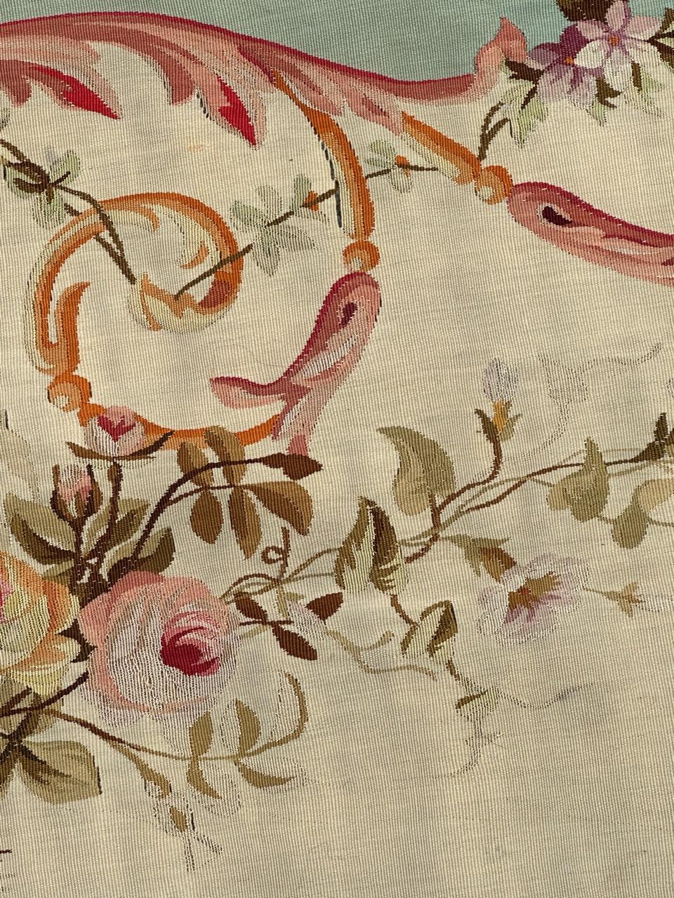 Antiker französischer Aubusson-Wandteppich im Angebot 7