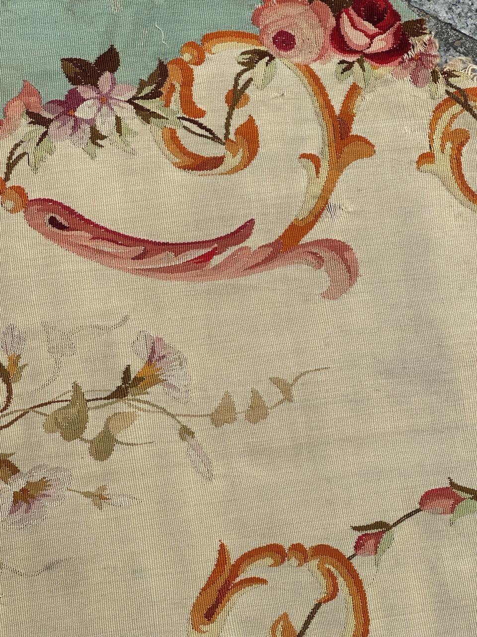 Antiker französischer Aubusson-Wandteppich im Angebot 8