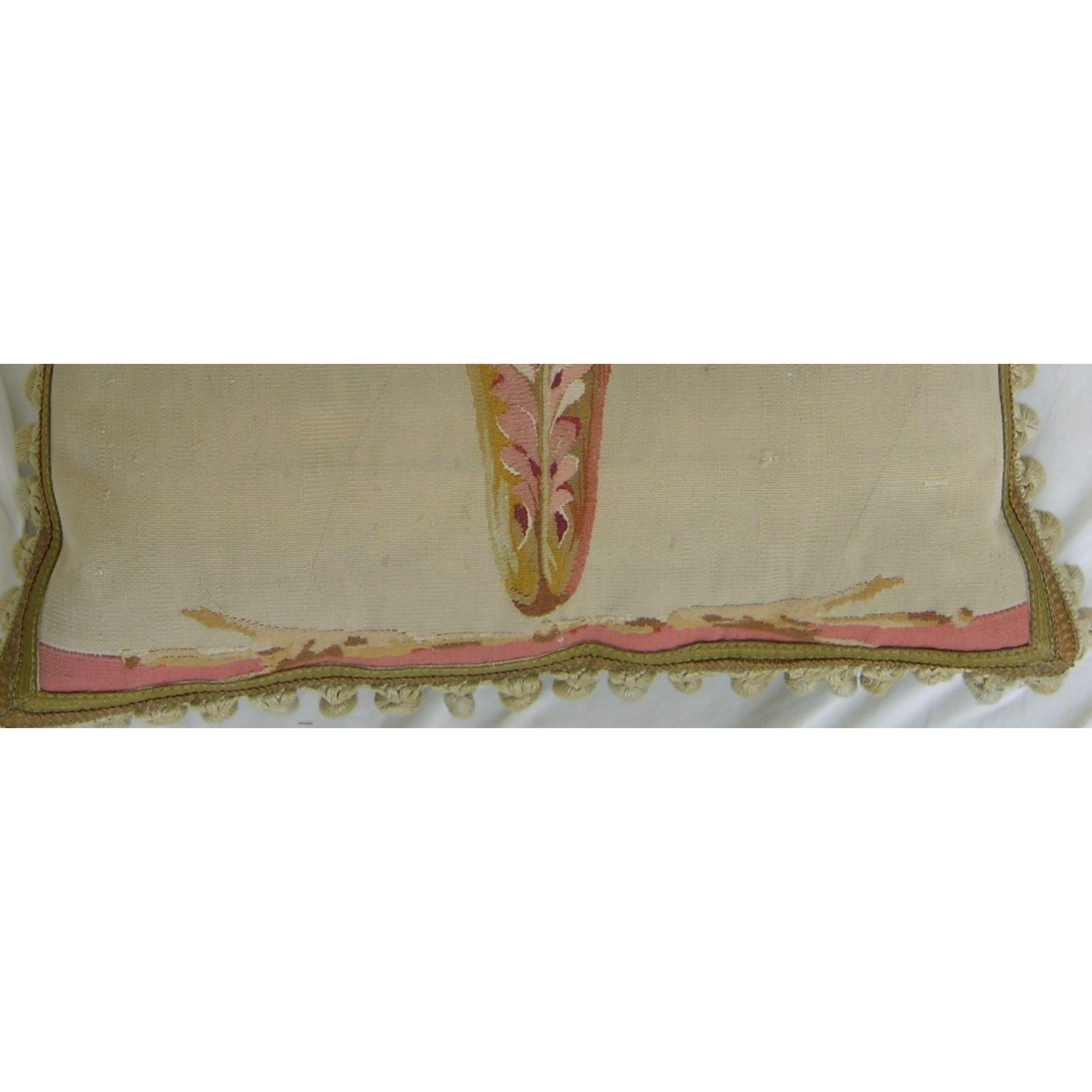Antique French Aubusson Tapestry Pillow In Good Condition For Sale In Los Angeles, US