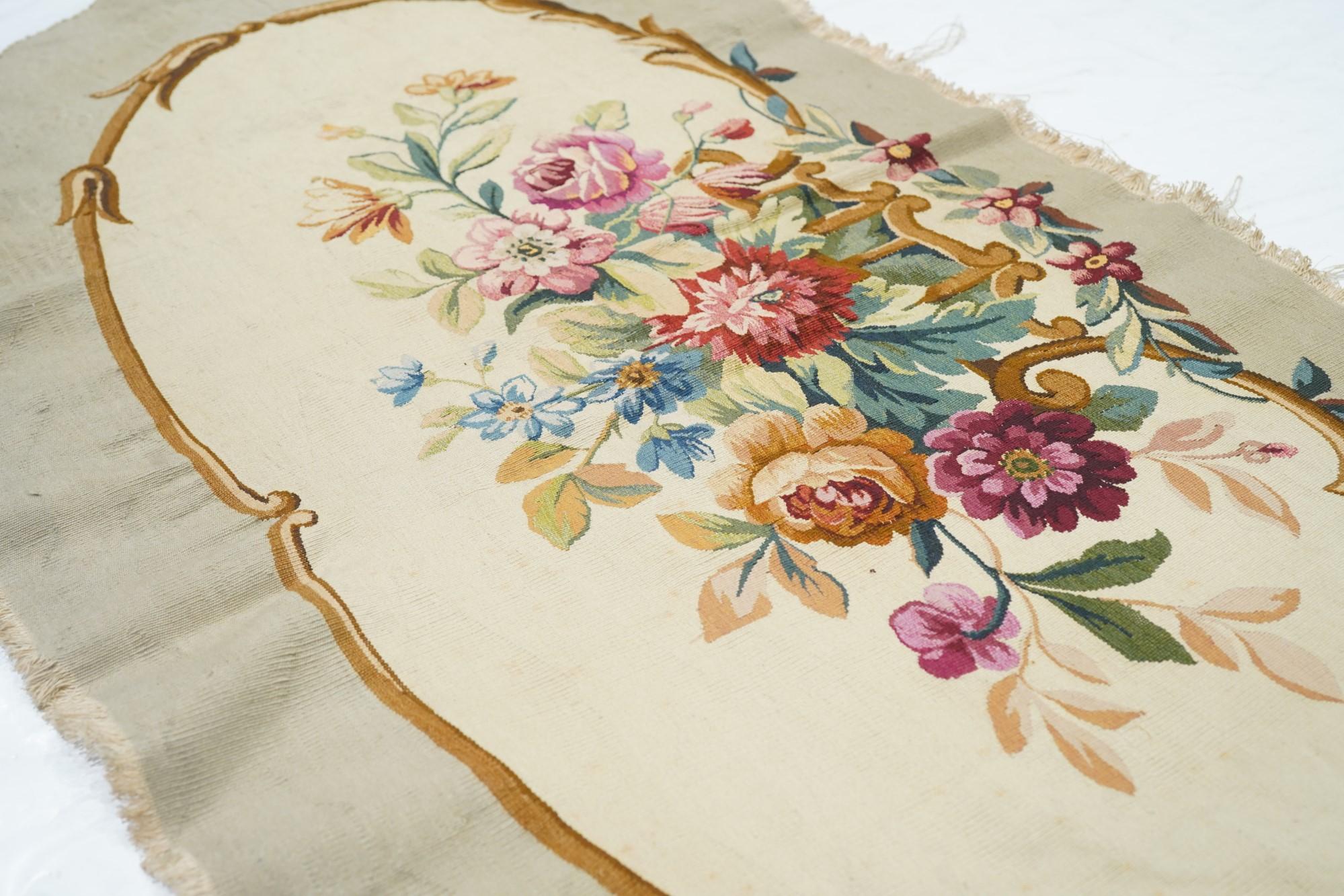 Antique French Aubusson Tapestry Rug 2'6'' x 5'0'' For Sale 1