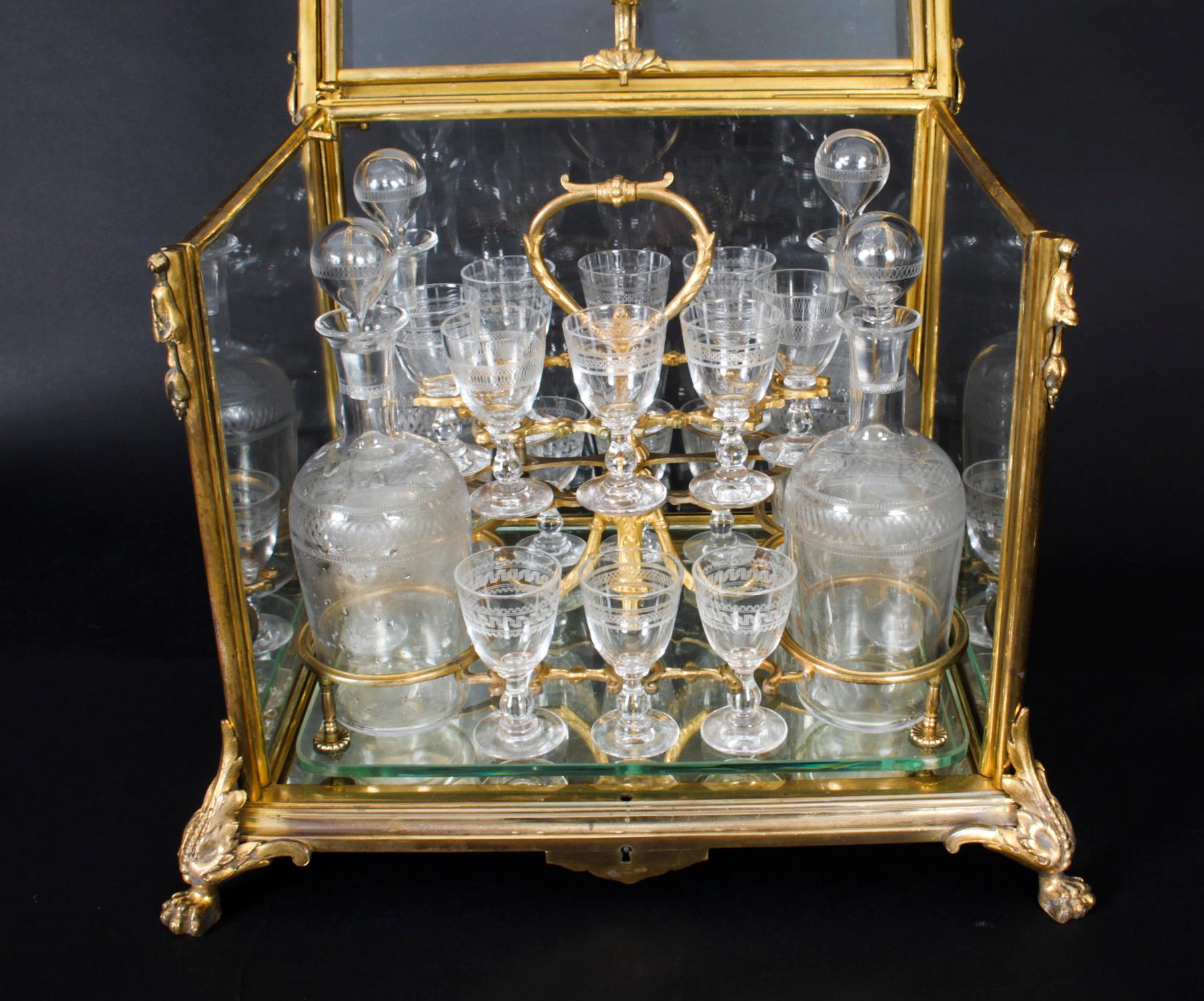 vetrina liquori vintage