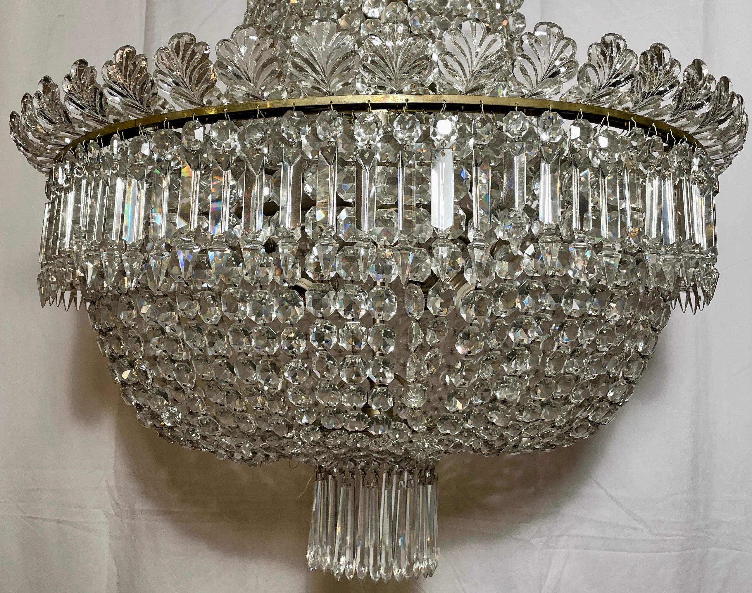 Antique French Baccarat Crystal and Gold Bronze Chandelier, Circa 1890 In Good Condition For Sale In New Orleans, LA