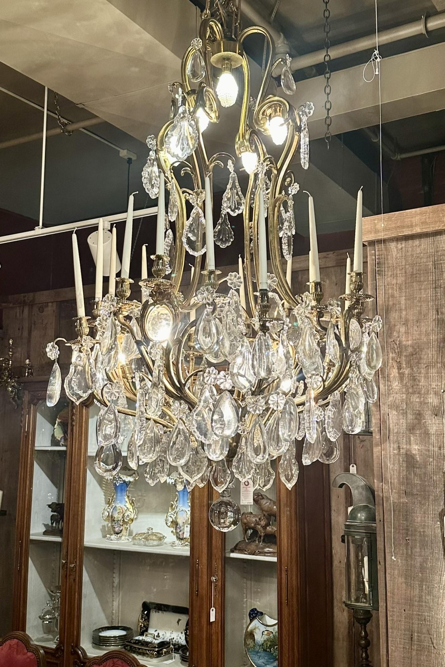 Antique French Baccarat Crystal and Gold Bronze Chandelier, Circa 1890 For Sale 2