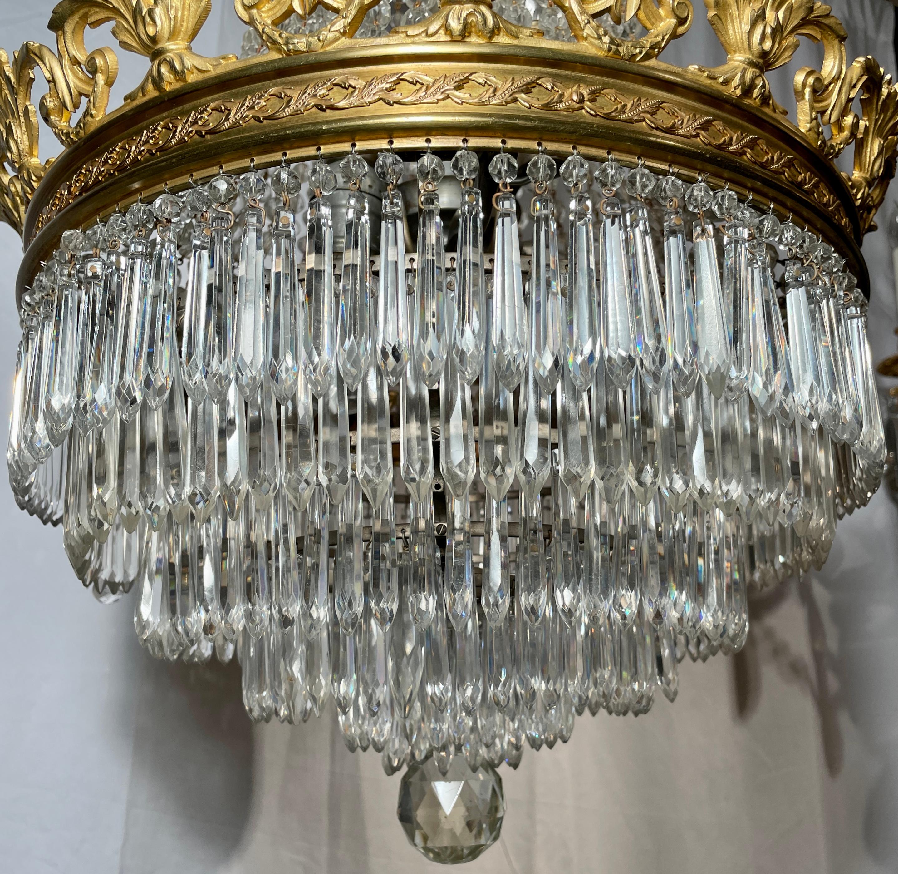 Antique French Baccarat Crystal and Gold Bronze Chandelier, Circa 1890s For Sale 1