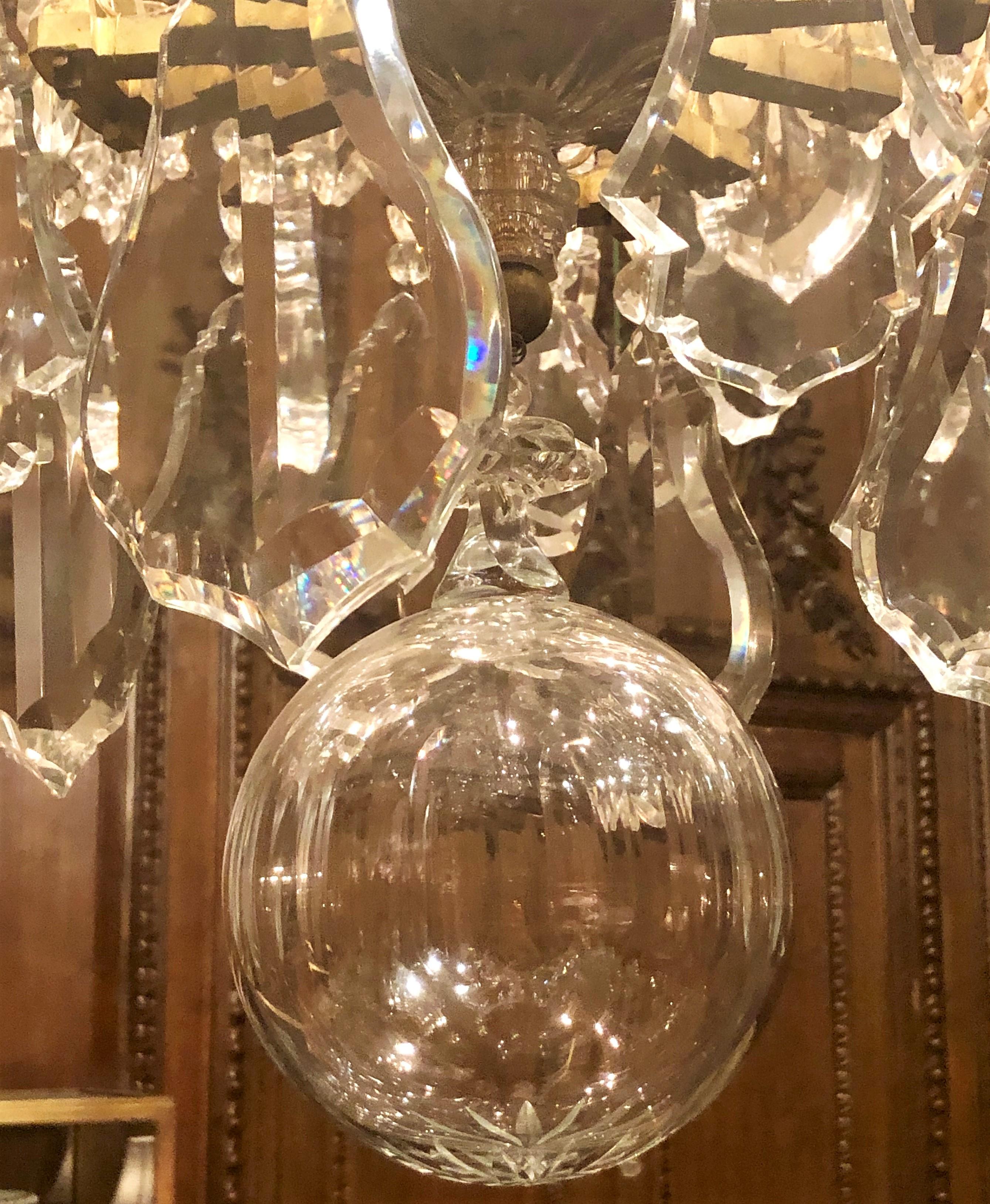 Antiker französischer Baccarat-Kristall- und Bronze-Kronleuchter D'Ore Versailles, um 1880 im Zustand „Hervorragend“ im Angebot in New Orleans, LA