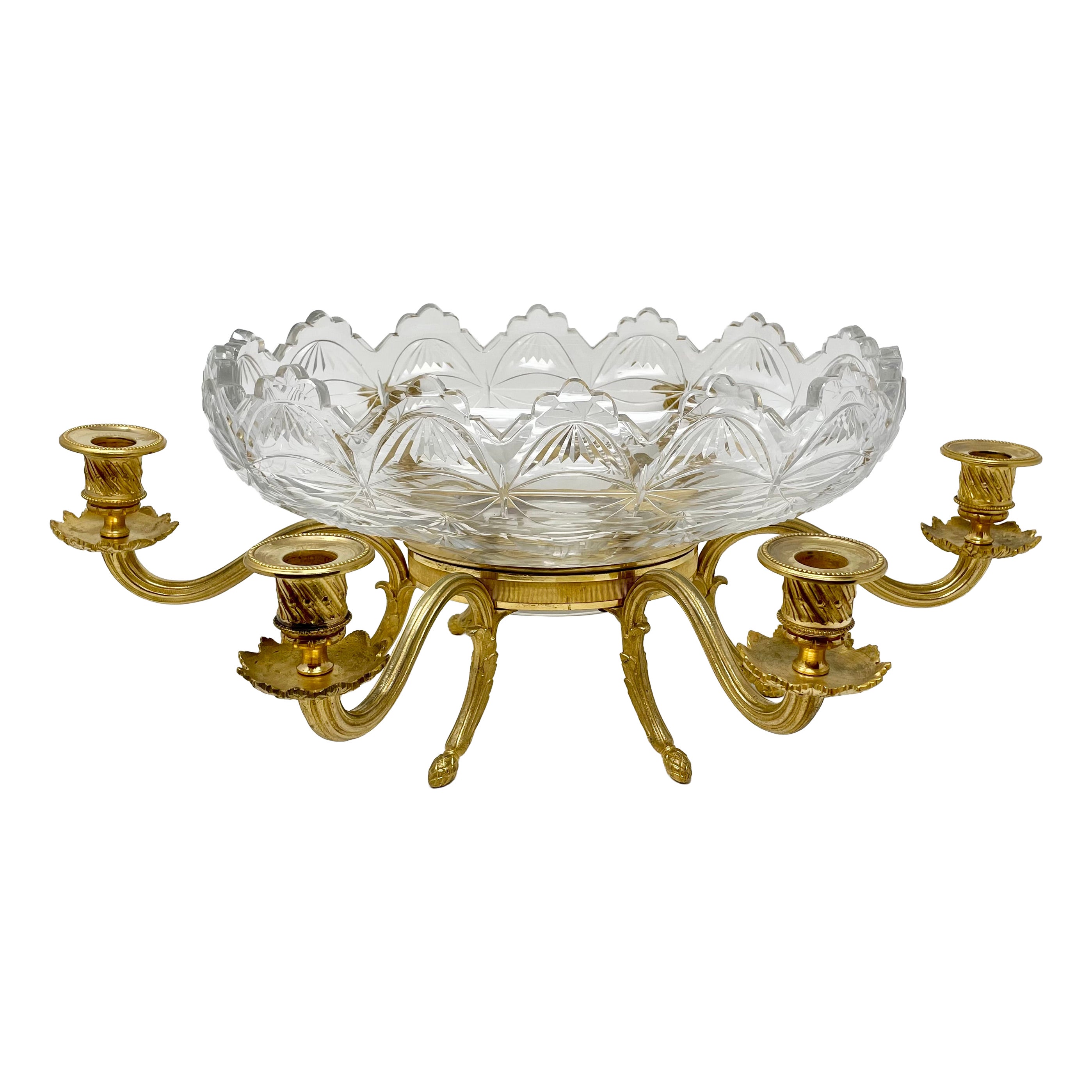 Antike französische Tafelaufsatzschale aus Baccarat-Kristall und Goldbronze, um 1885. im Angebot