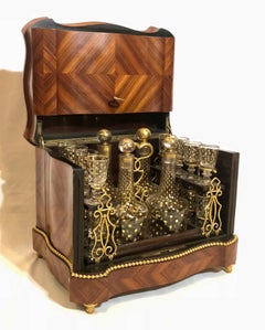 Antique French Baccarat Crystal Kingwood Cave à Liqueur