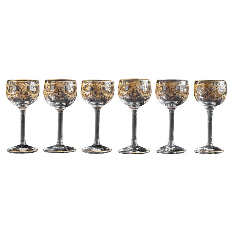Antike französische Baccarat/Saint Louis Kristall-Likörgläser aus Kristall im Angebot bei 1stDibs Deutschland