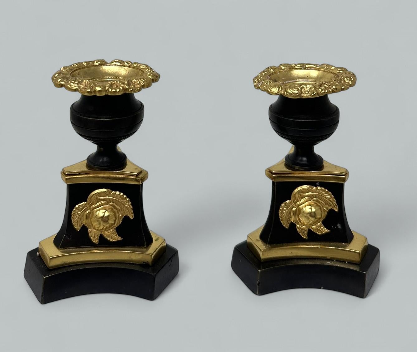 Antique French Baccarat style Ormolu Vase Centerpiece Pair Regency Candlesticks In Good Condition For Sale In Dublin, Ireland