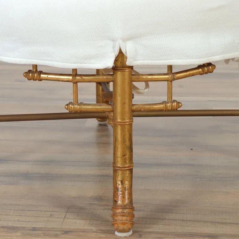 Français Tabouret français ancien en bois doré et forme de bambou en vente