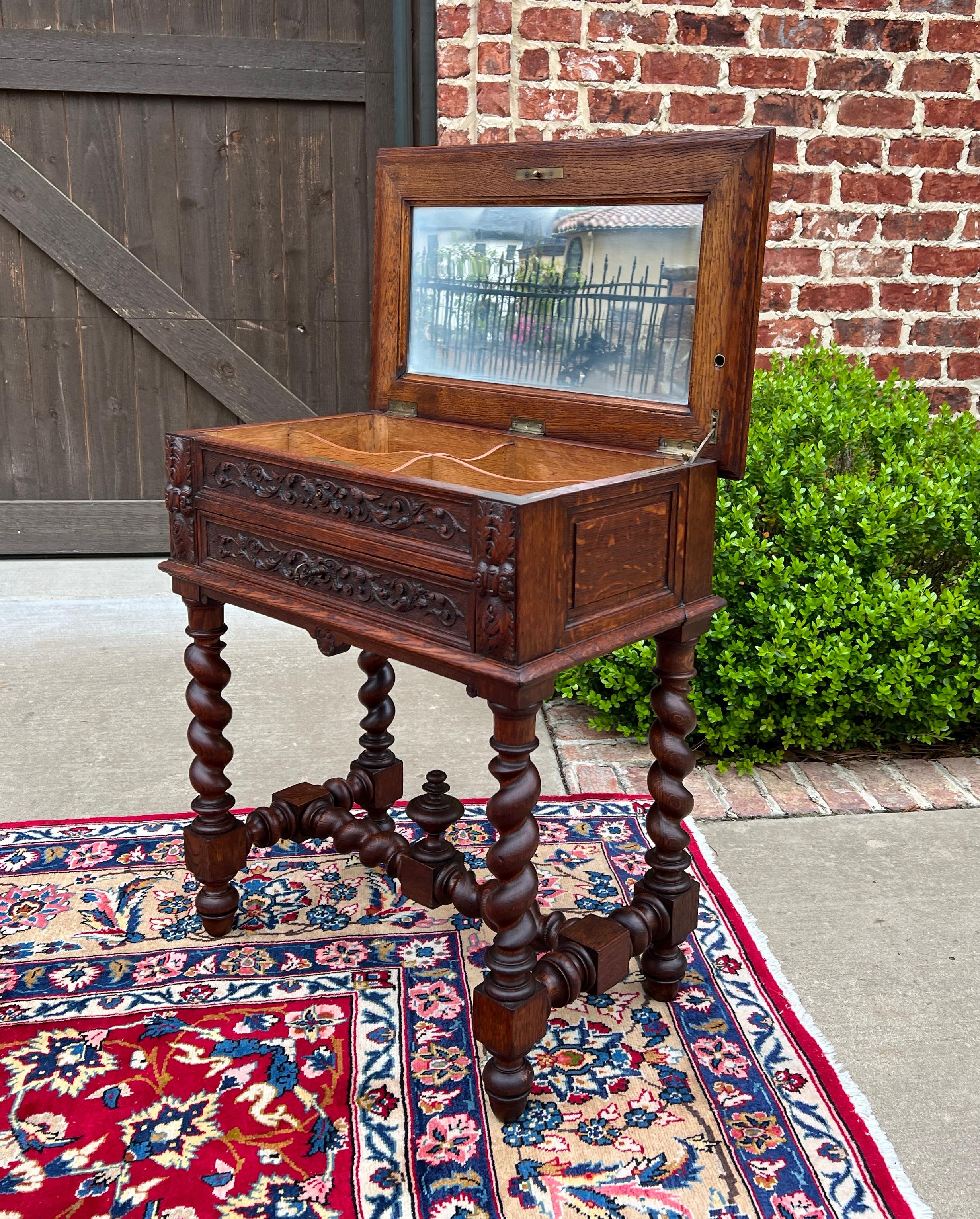 Antique French BARLEY TWIST Jewelry Chest Side End Table Sewing Box Oak 19thC For Sale 6