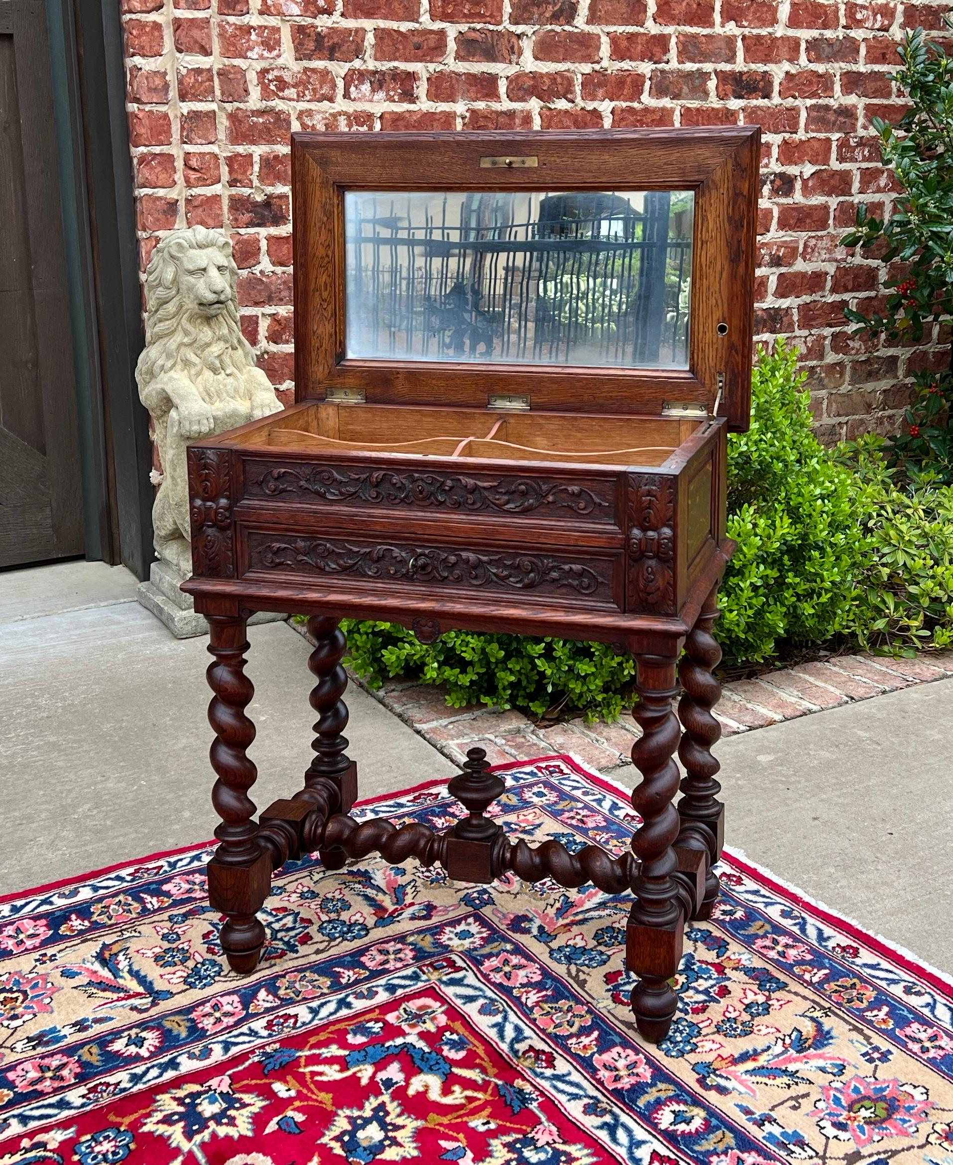 BEAUTIFUL Late 19th Century Antique French Oak BARLEY TWIST Jewelry Table/Serving Chest/Box or End Table ~~Victorian Era Renaissance Revival
~~c. 1890s

These versatile tables were very popular in late Victorian era French country homes and
