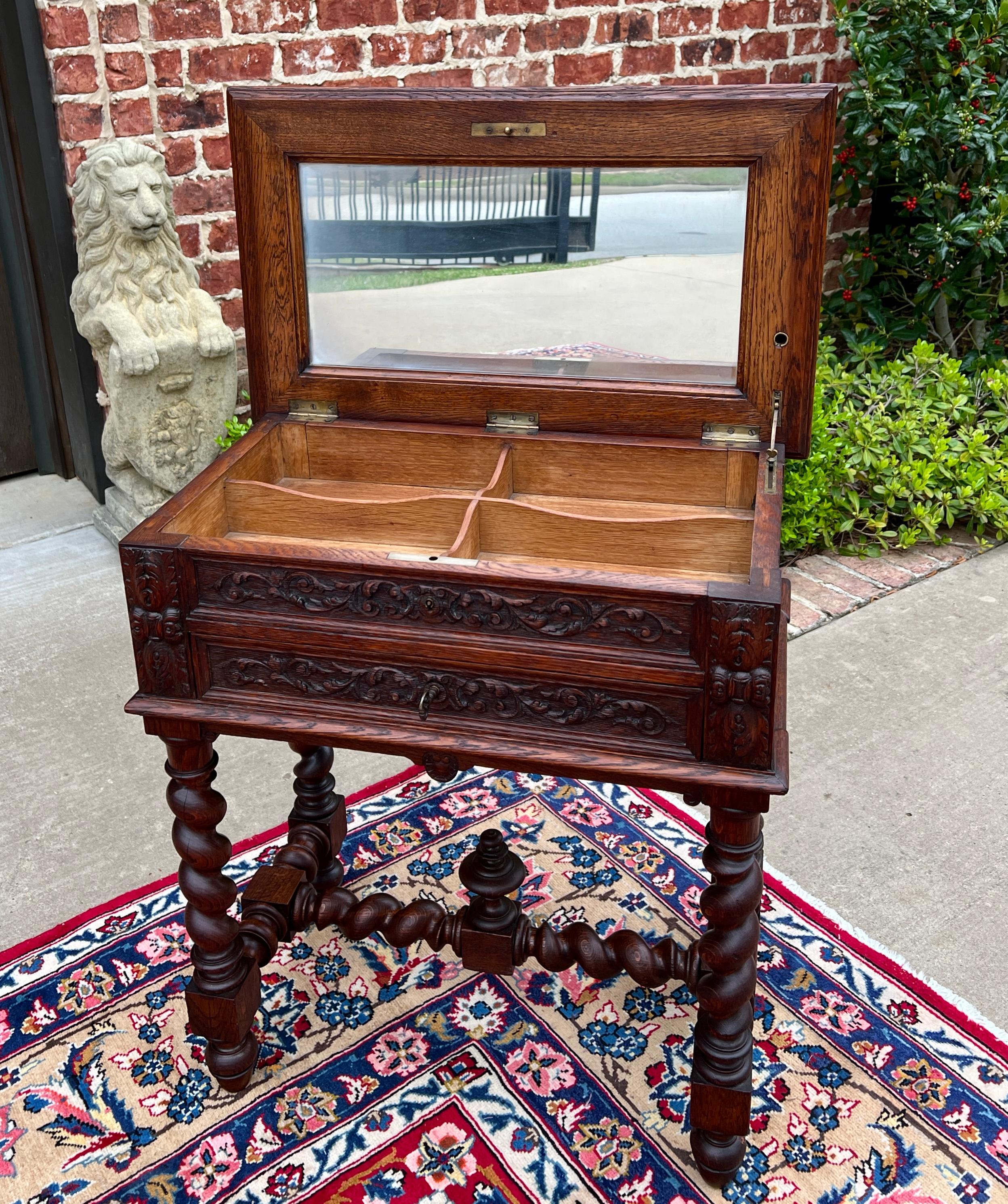 Antique French BARLEY TWIST Jewelry Chest Side End Table Sewing Box Oak 19thC In Good Condition For Sale In Tyler, TX