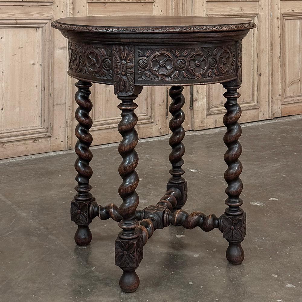 20ième siècle Ancienne table d'extrémité ronde française de style Barley Twist en vente