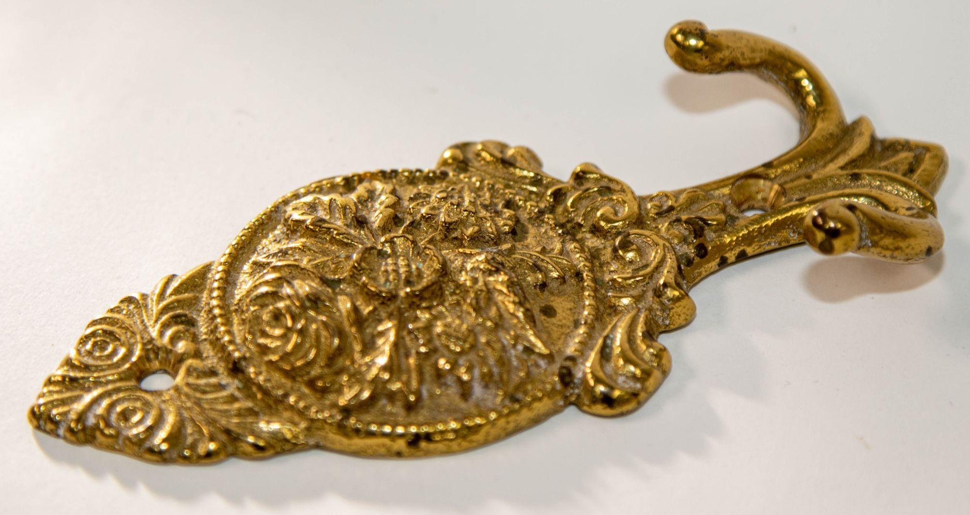Antique French Baroque Cast Brass Floral Wall Hook Decor 1