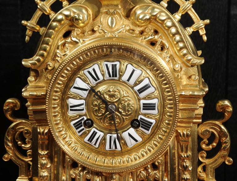 Antique French Baroque Gilt Bronze Clock For Sale 7