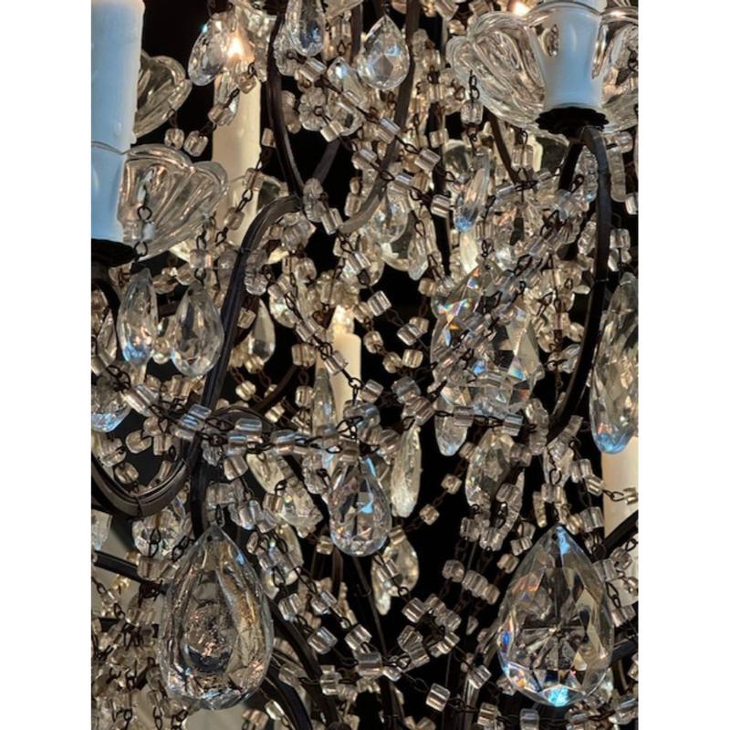 Français Lustre ancien français en perles avec 18 Lights en vente