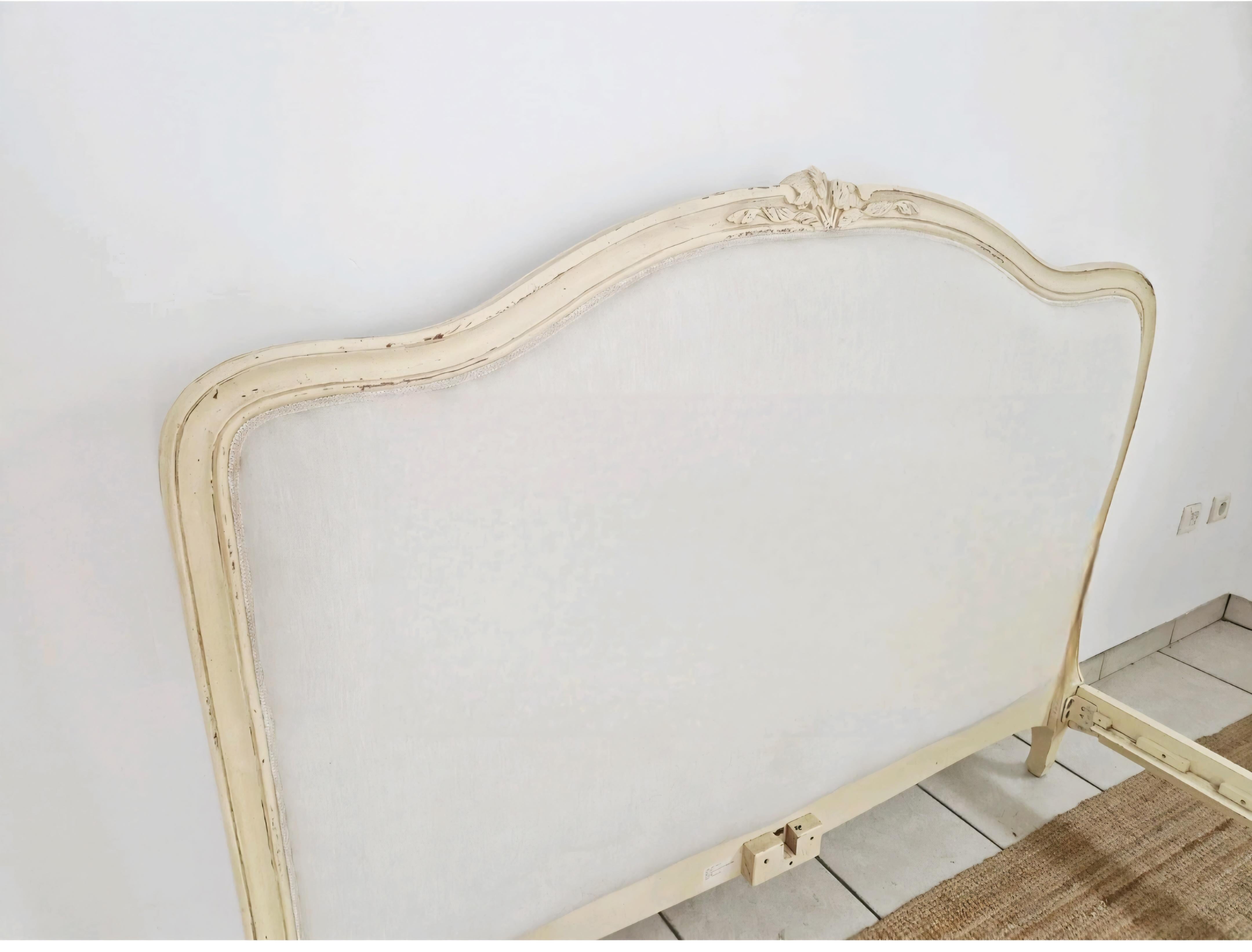 Antique French Bett gepolstert in Weiß im Angebot 2