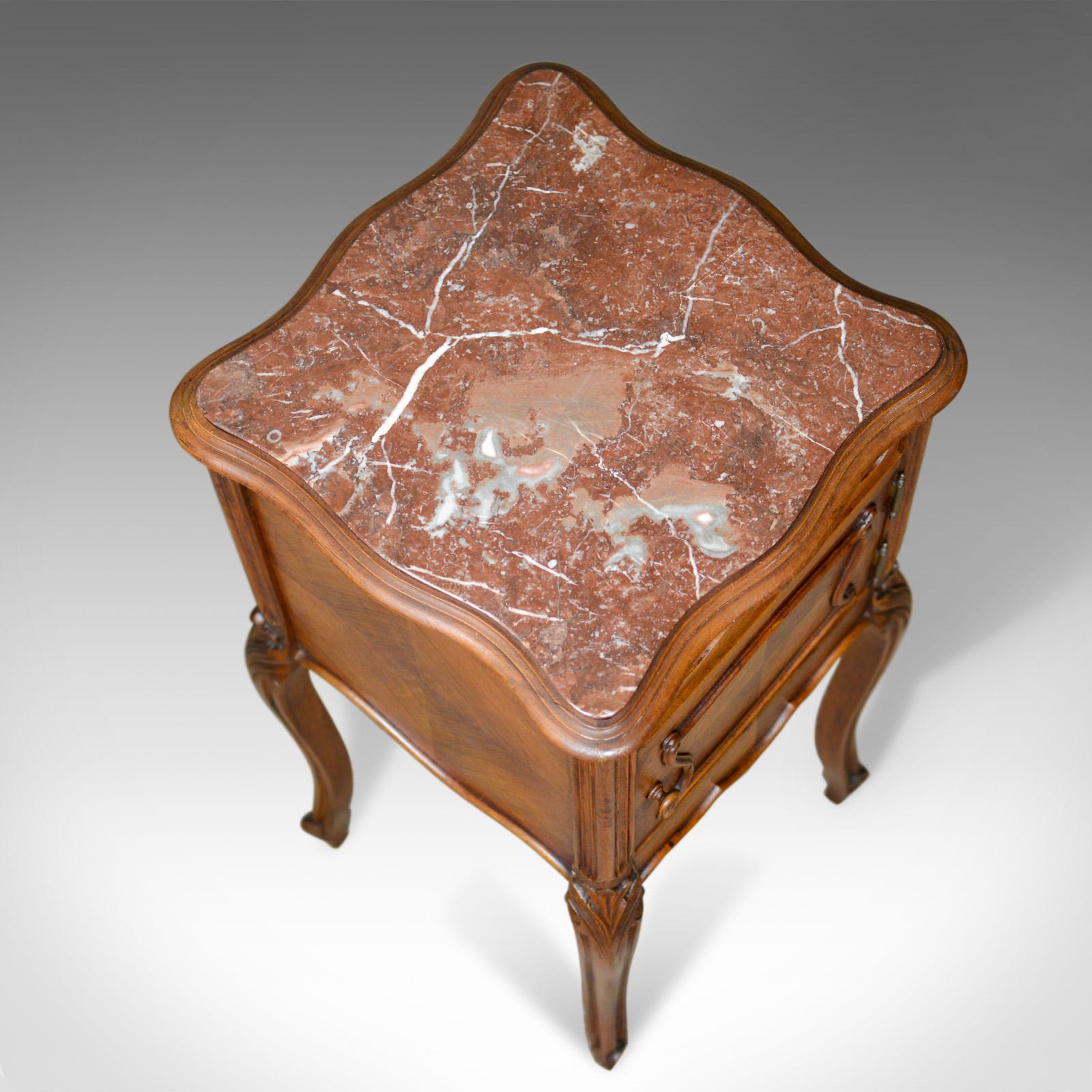Ancienne table de nuit française:: édouardienne:: noyer:: marbre:: armoire à casseroles Bon état - En vente à Hele, Devon, GB