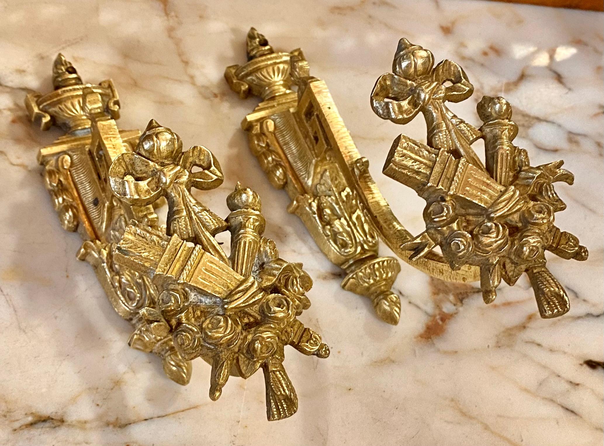 Antique French Belle Epoch Gilt Bronze Drapery Tiebacks For Sale 3