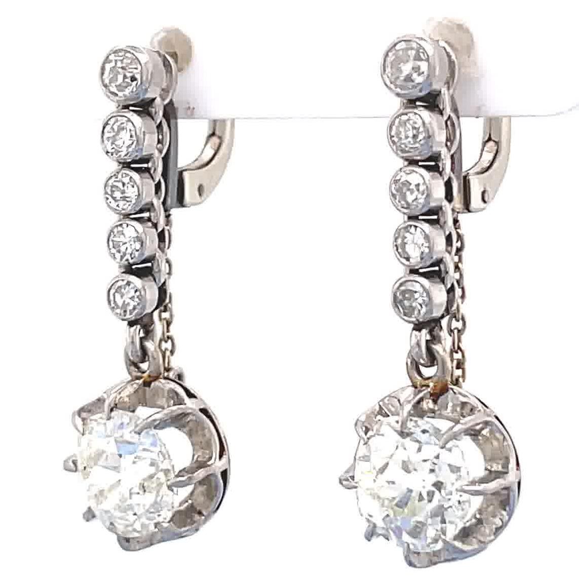 Antique French Belle Époque 1.58 1.49 Carat Old Mine Diamond Platinum Earrings In Excellent Condition In Beverly Hills, CA