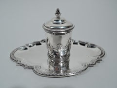 Antique French Belle Époque Classico Calamaio in argento su supporto