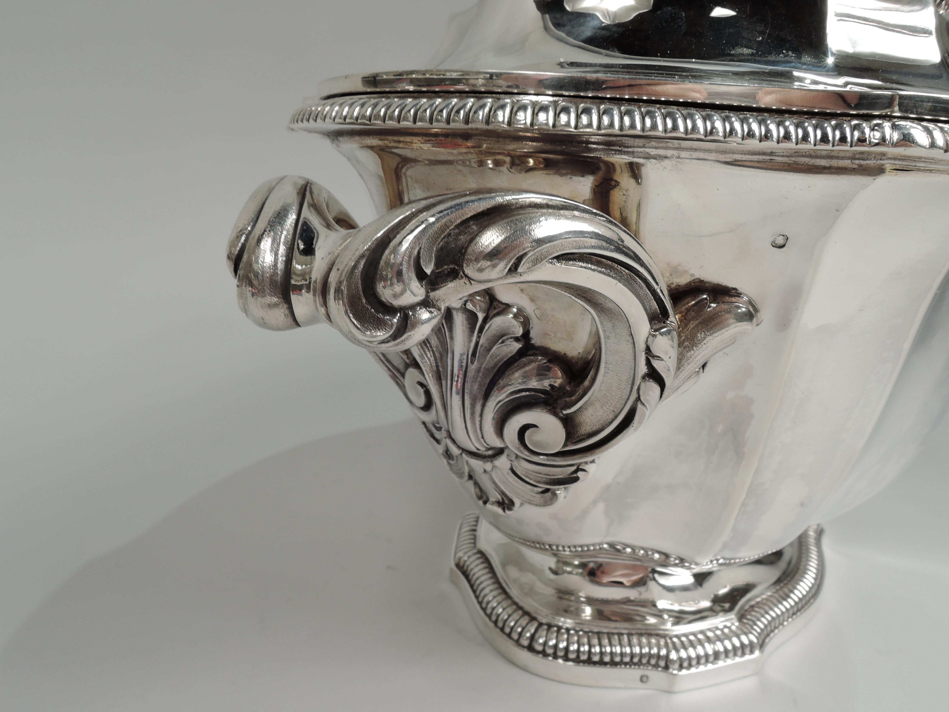 Antique French Belle Epoque Classical Silver Tureen For Sale 2