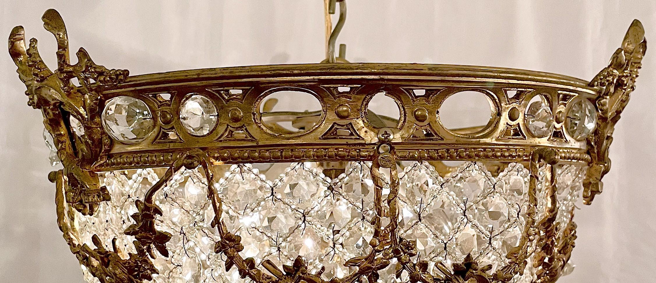 Français Antique luminaire français Belle Époque en cristal perlé et bronze d'Oré, Circa 1890. en vente