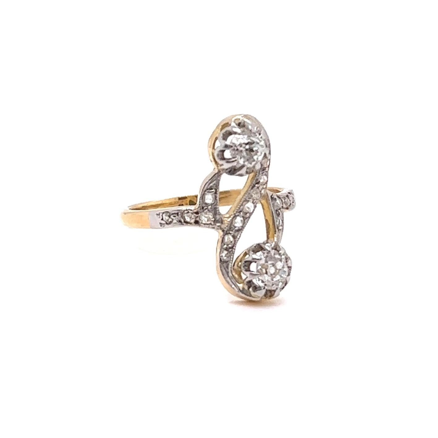 Antique French Belle Époque Diamond 18 Karat Gold Toi et Moi Ring In Excellent Condition In Beverly Hills, CA