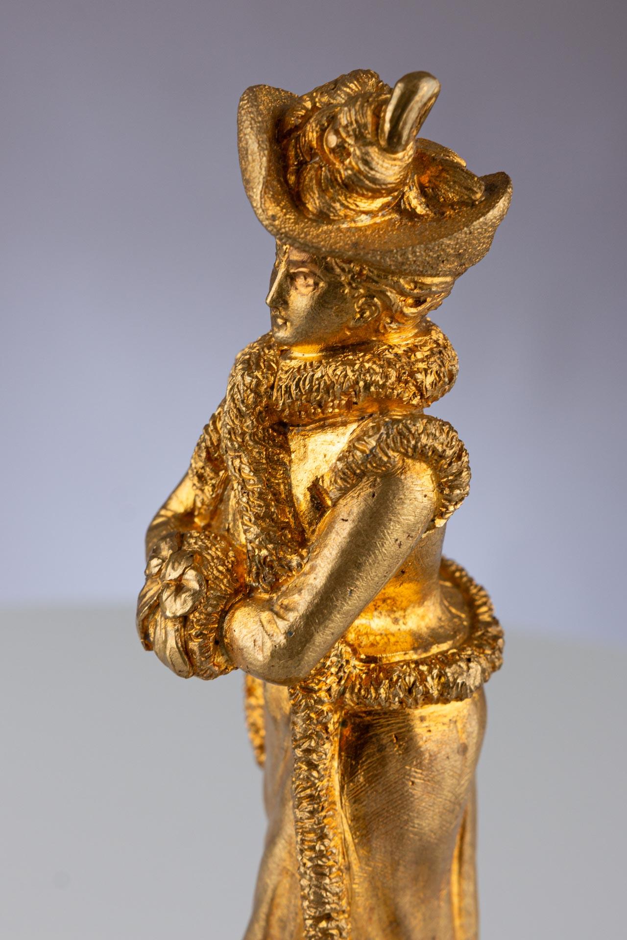 Antique French Belle Époque Gilt Bronze Gold Figurative Sculpture of a Woman For Sale 10
