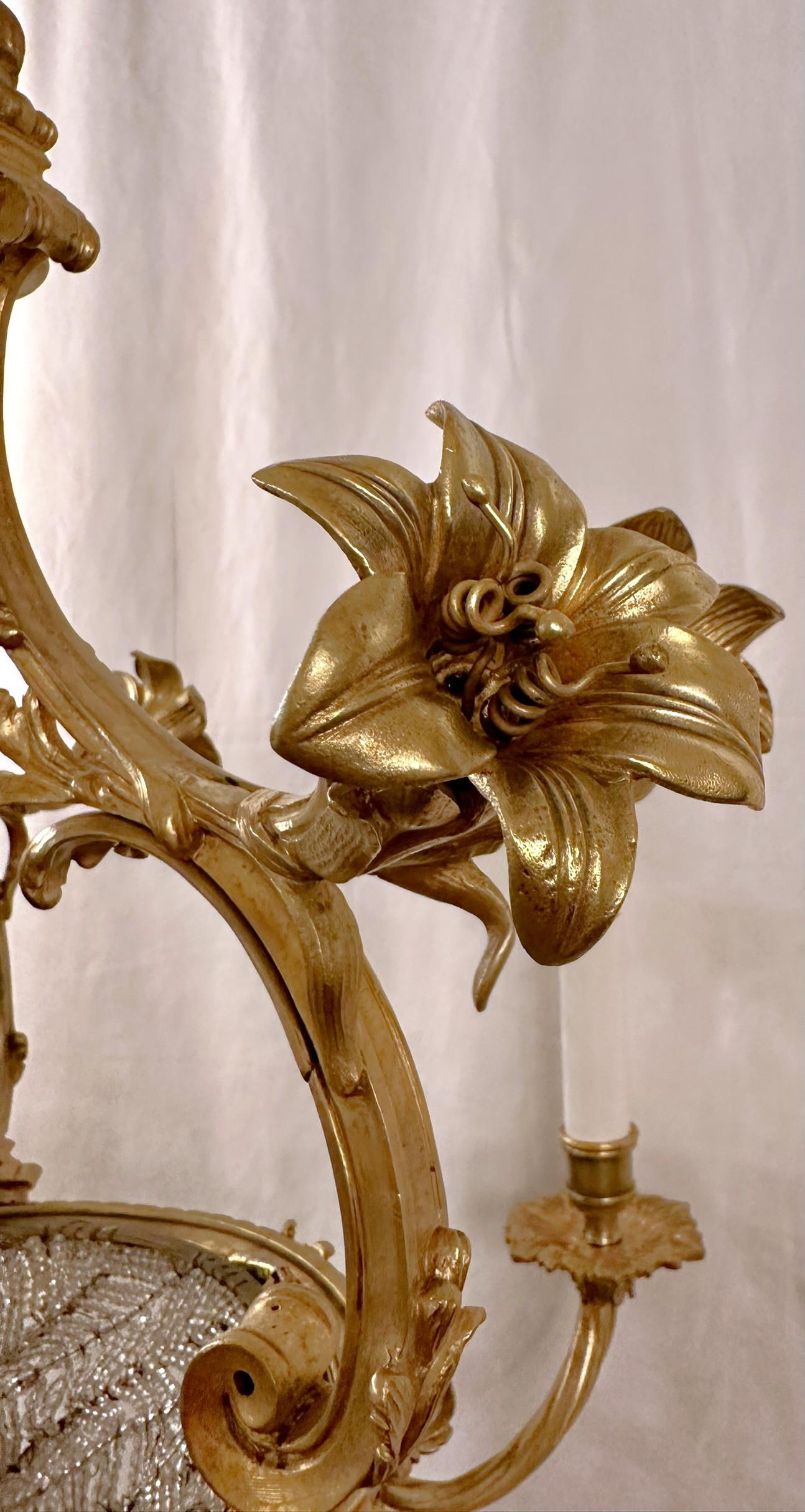 Antique French Belle Époque - Lampadario con perline in bronzo dorato e cristallo, CIRCA 1880. in vendita 2