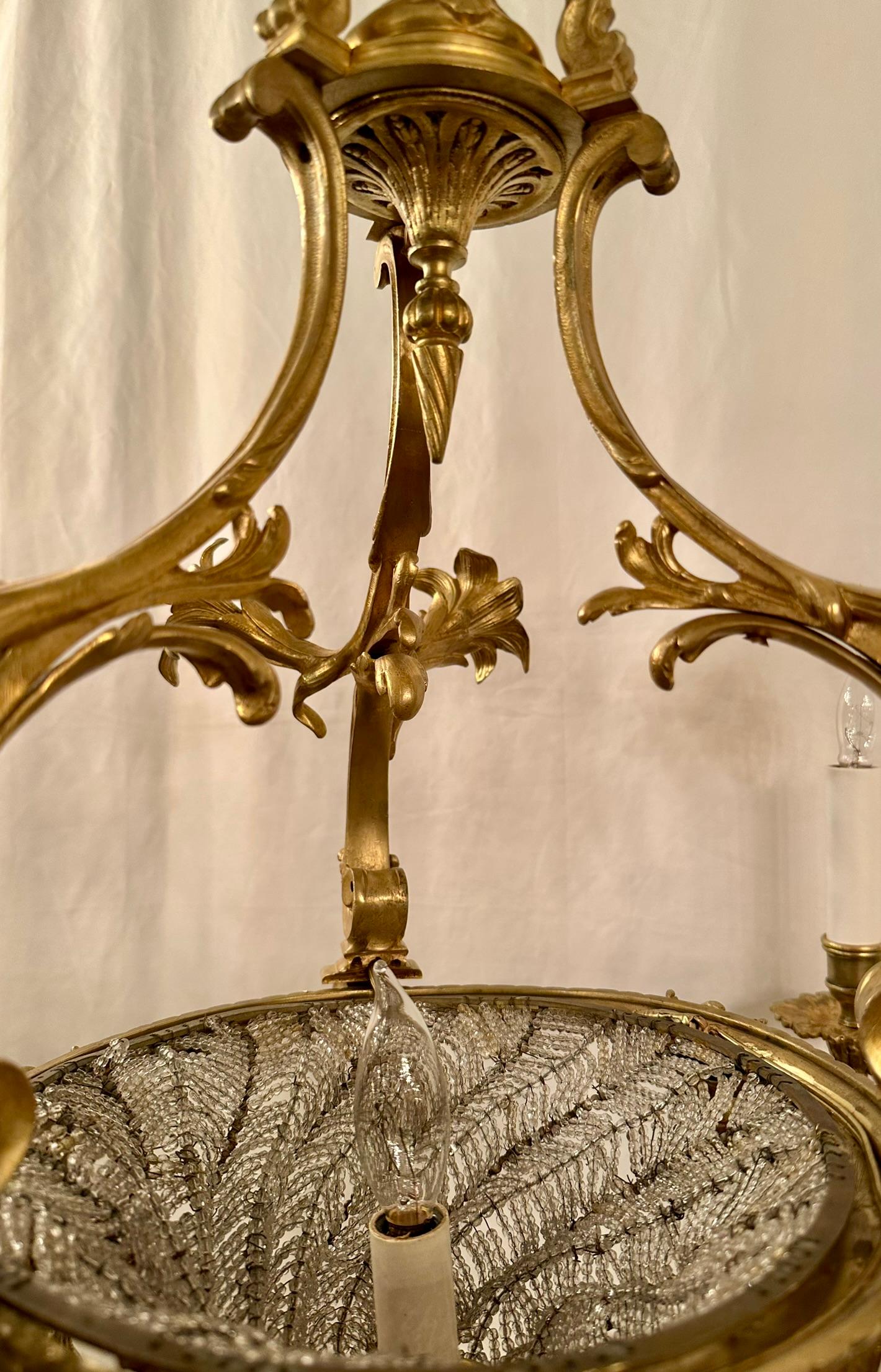 Antique French Belle Époque - Lampadario con perline in bronzo dorato e cristallo, CIRCA 1880. in vendita 3