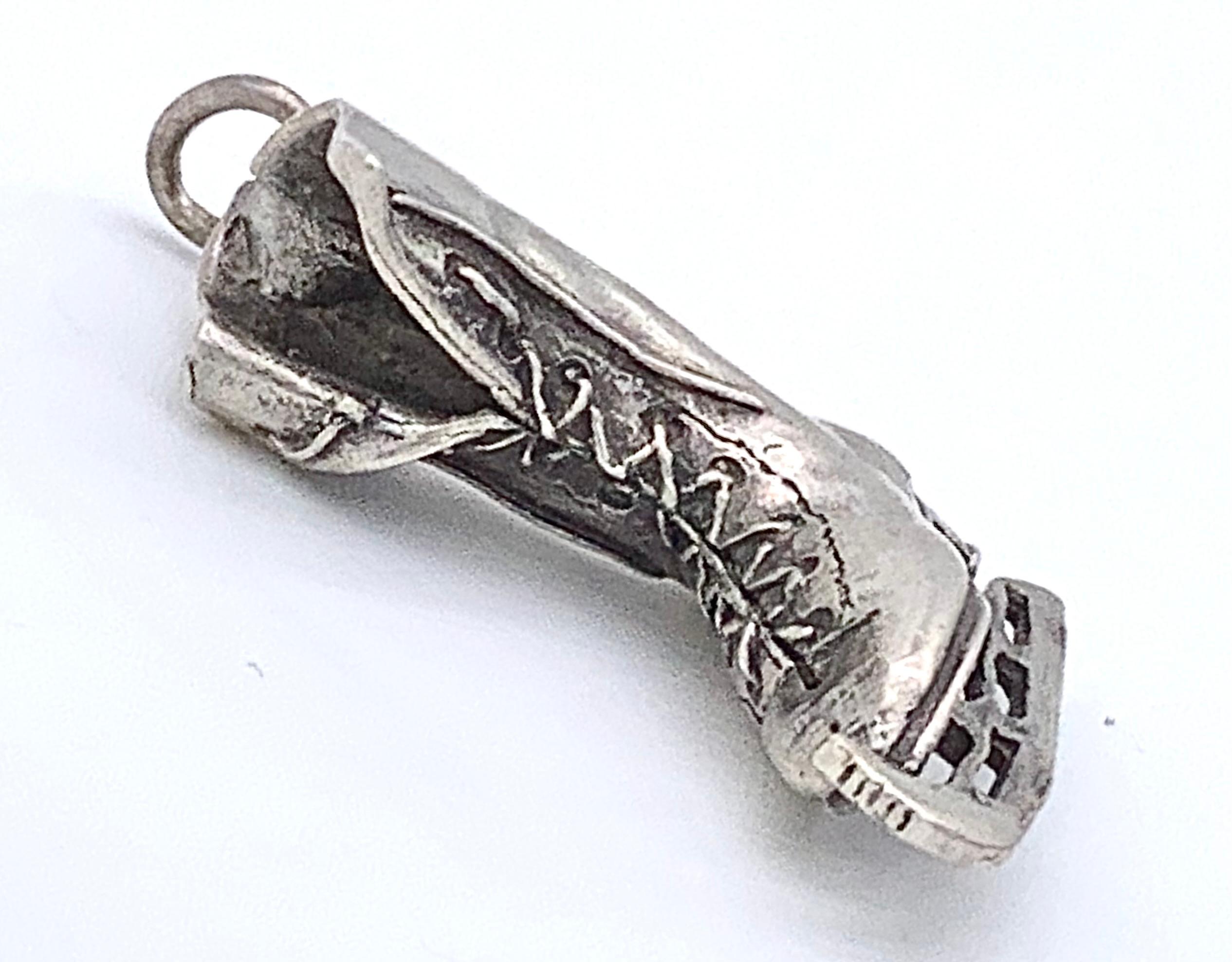 Antique French Belle Époque Ice Skating Boot Charm Necklace Silver  Pour femmes en vente