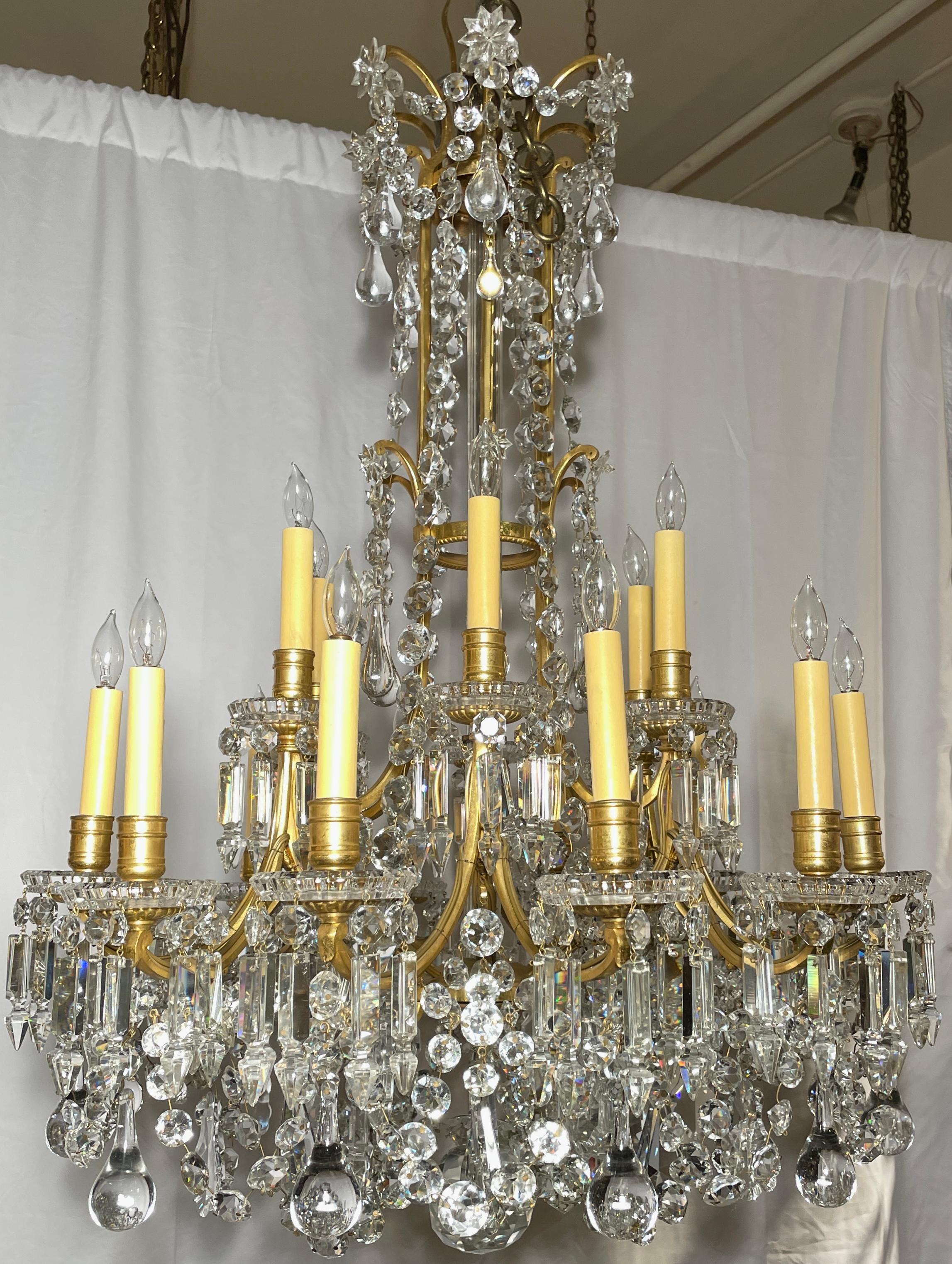Antique French Belle Époque ormolu and baccarat crystal chandelier, circa 1870s-1890s. 