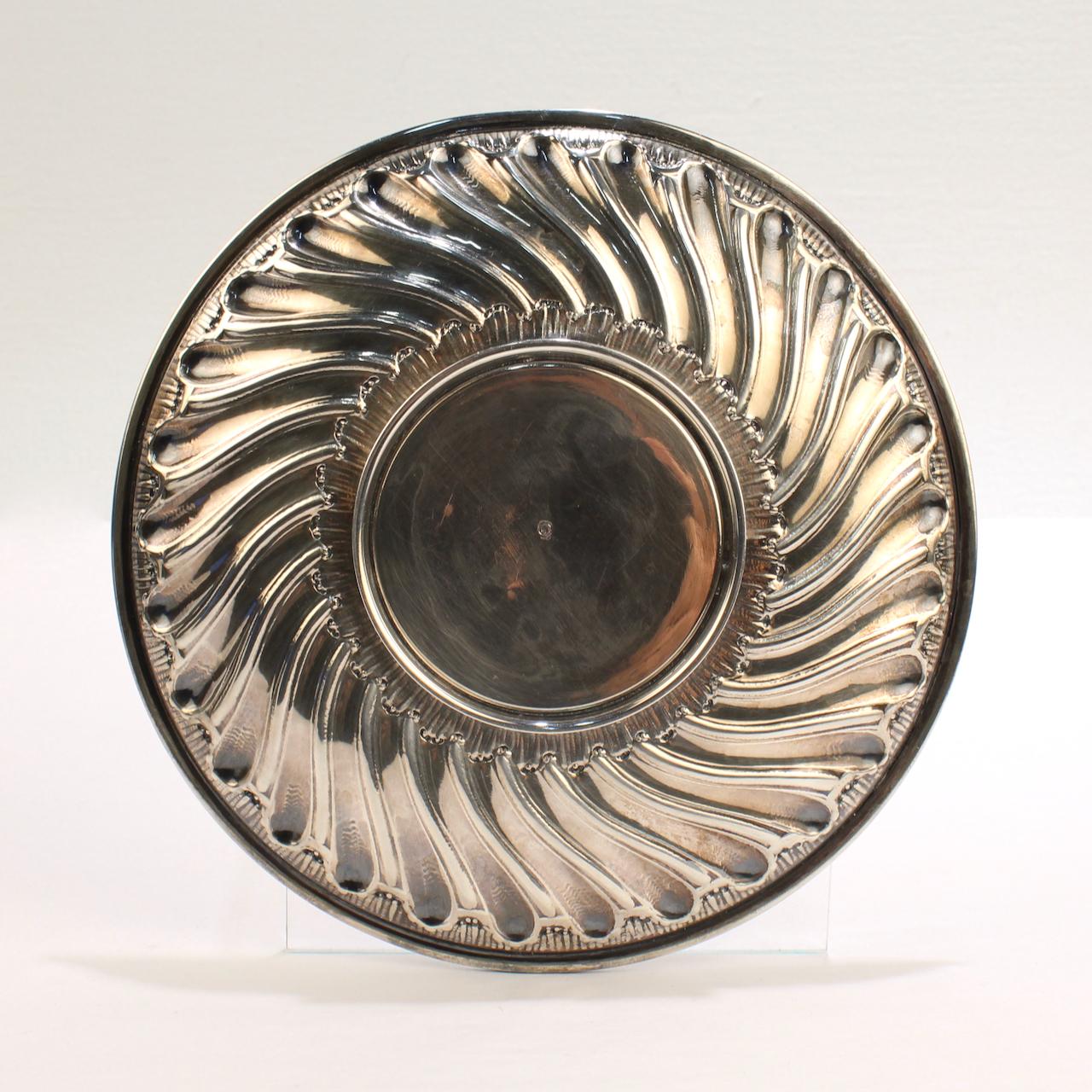 Juego de taza y platillo de plata de ley de la Antique French Belle Époque de Pierre Gavard 11