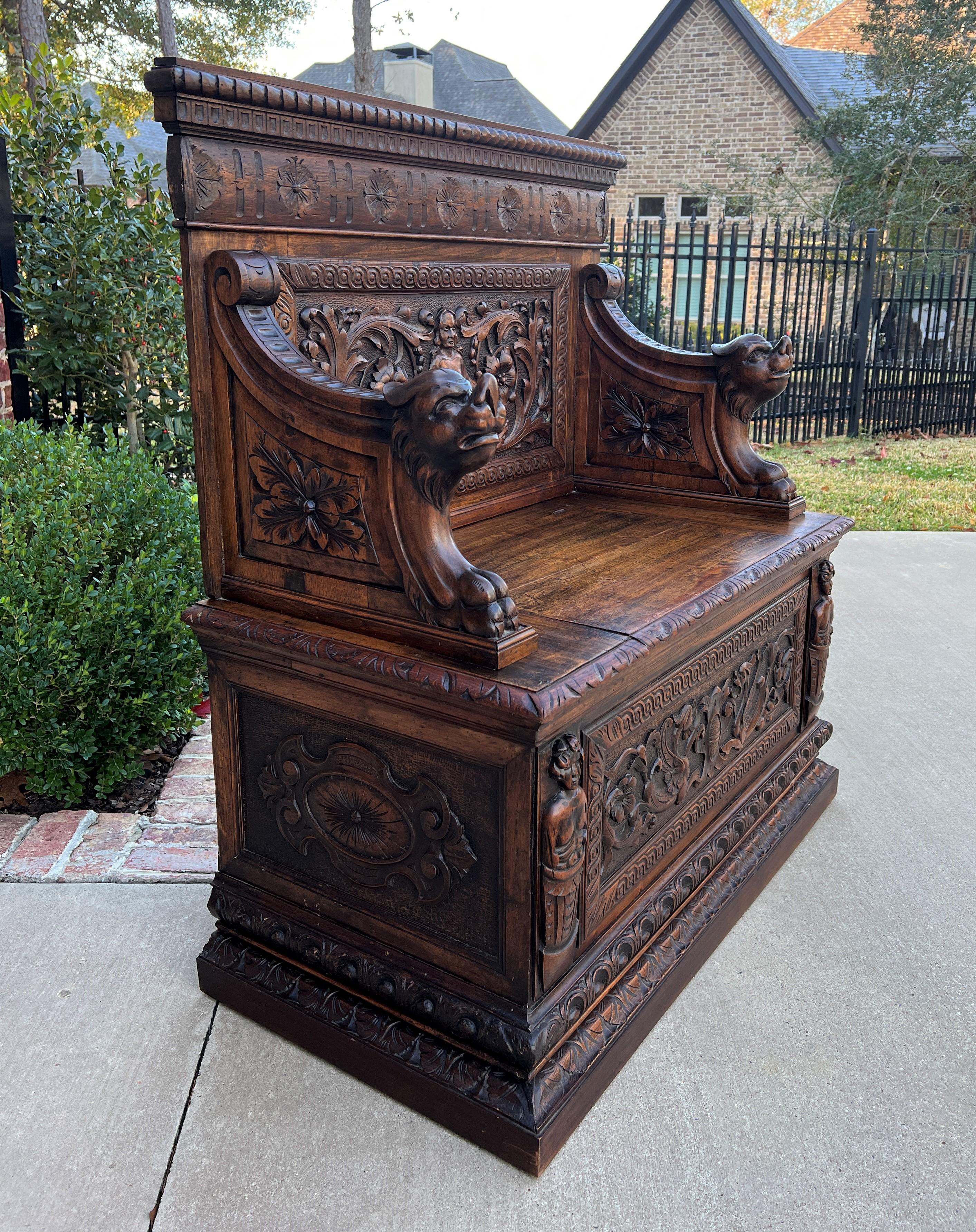 Antique French Bench Chair Settee Hall Bench Renaissance Revival Walnut Petite In Good Condition In Tyler, TX