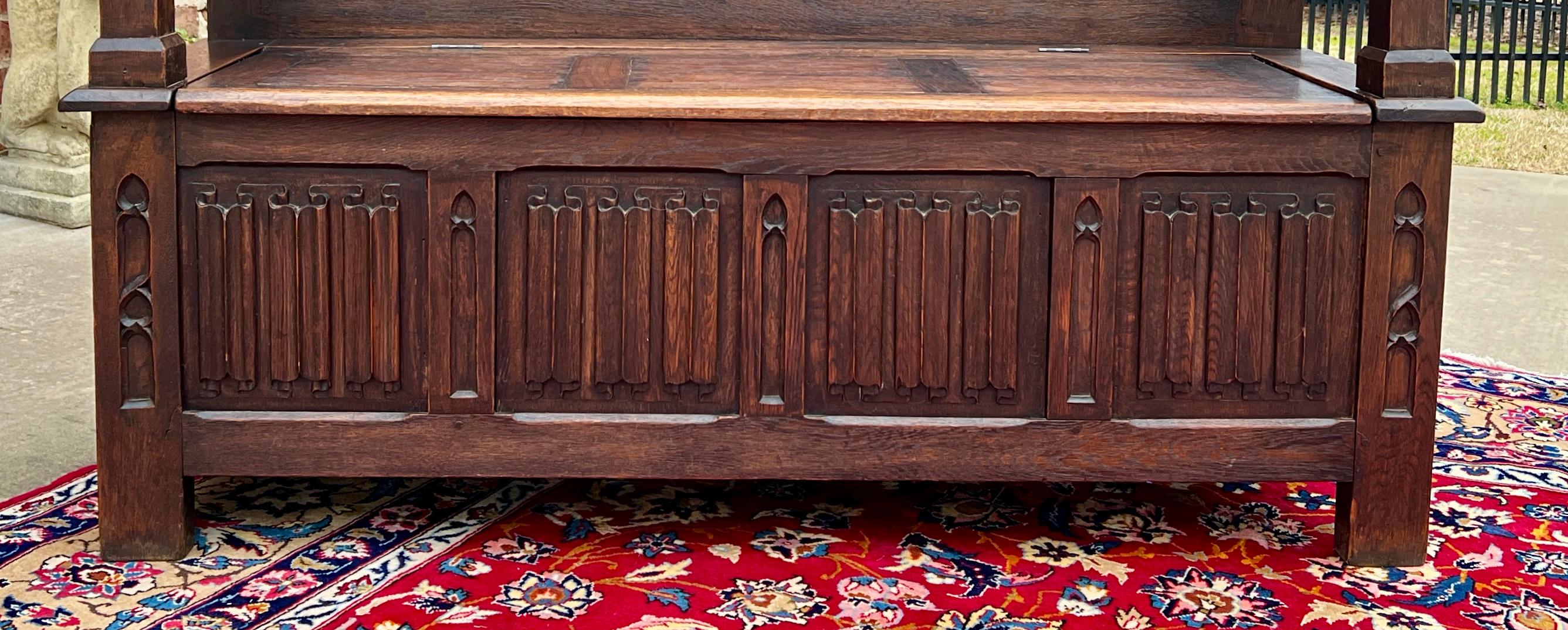 Antique French Bench Settee Gótico Roble Lino Asiento Figural Elevable c. 1900 en venta 8
