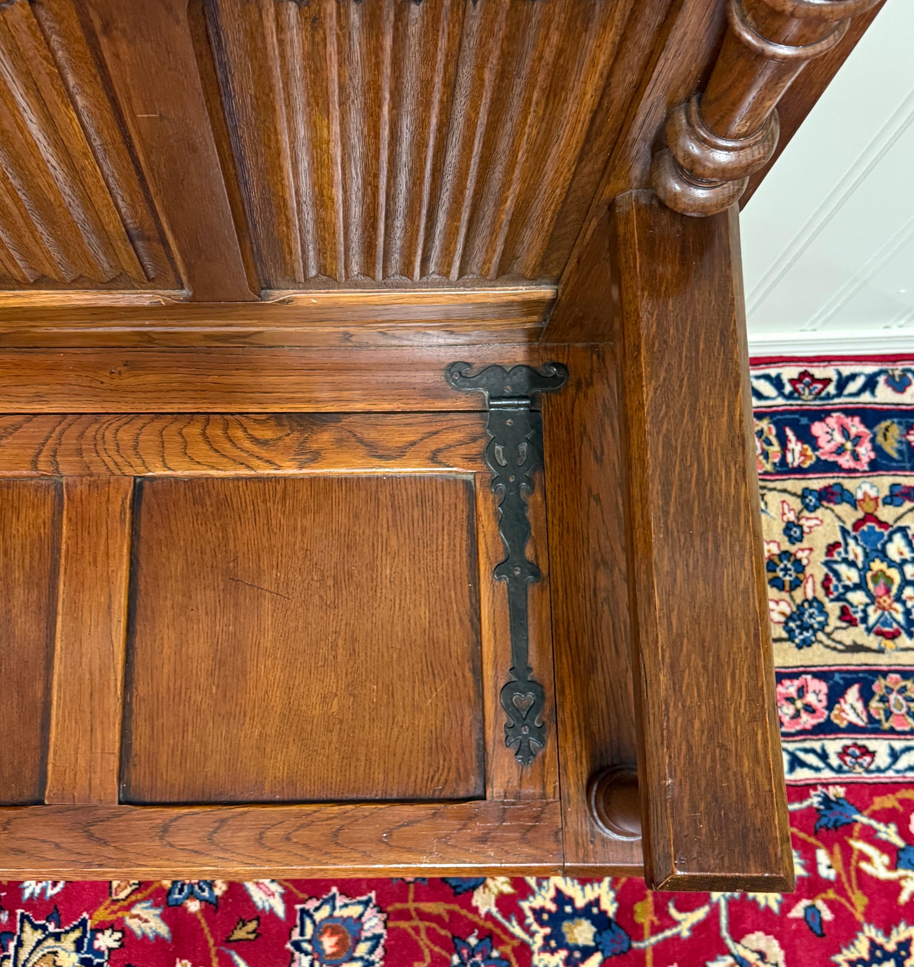Antike französische Bank-Sessel, gotisch, Eichenholz, Leinen, gefaltete Monken, Lift-Top-Sitz, um 1900 im Angebot 6