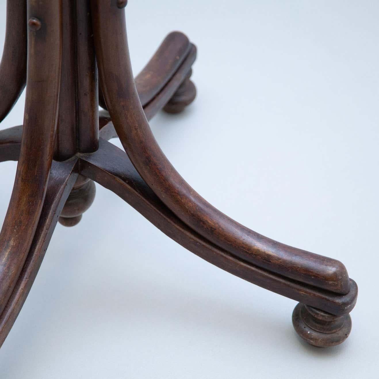 Antique French Bentwood Coat Stand, circa 1940 For Sale 1