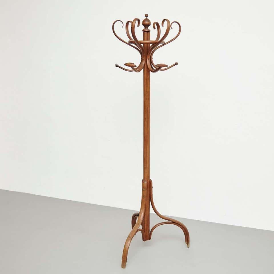Antique French Bentwood Coat Stand, circa 1940 For Sale 2
