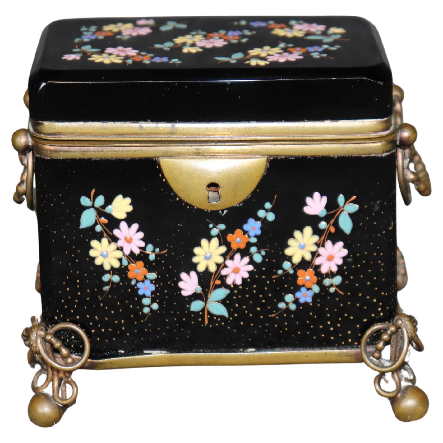 Joyero Francés Antiguo de Cristal Negro Tallado y Bronce con Adornos de Esmalte