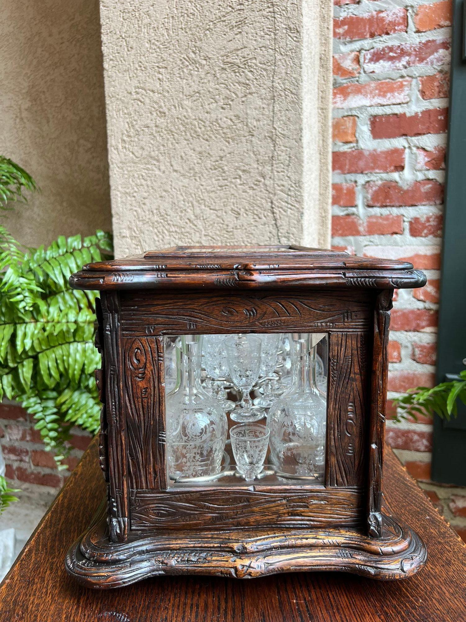 Antique French Black Forest Tantalus Liquor Box Glass Decanter Cavé à Liqueur For Sale 11