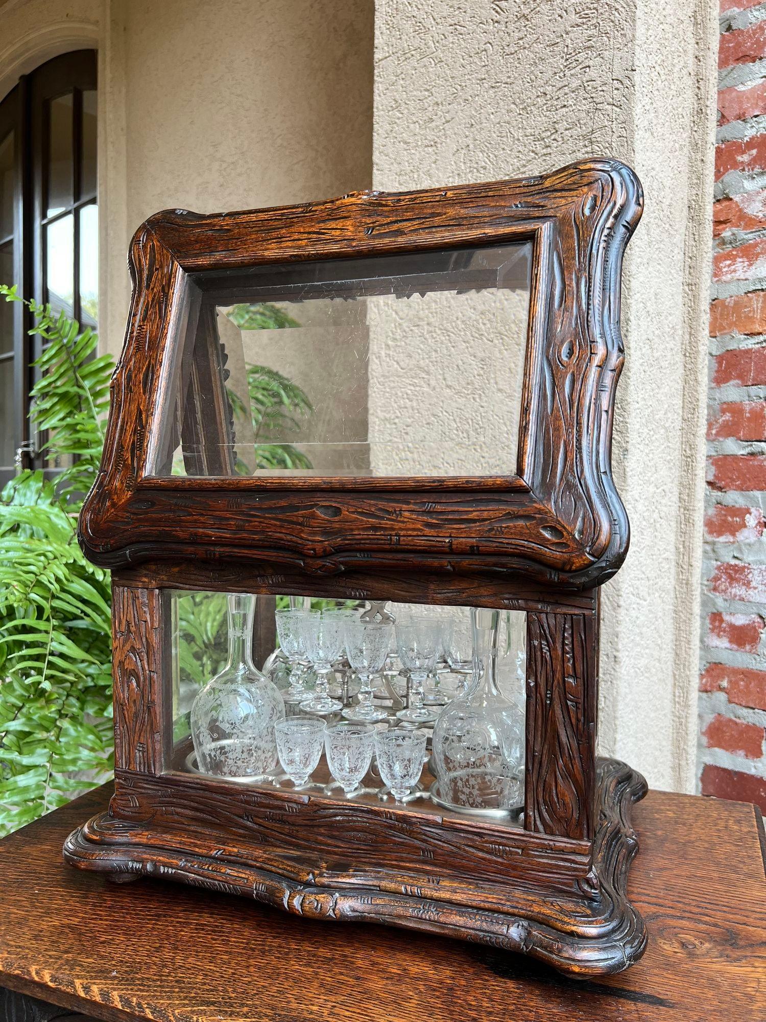 Antique French Black Forest Tantalus Liquor Box Glass Decanter Cavé à Liqueur For Sale 3