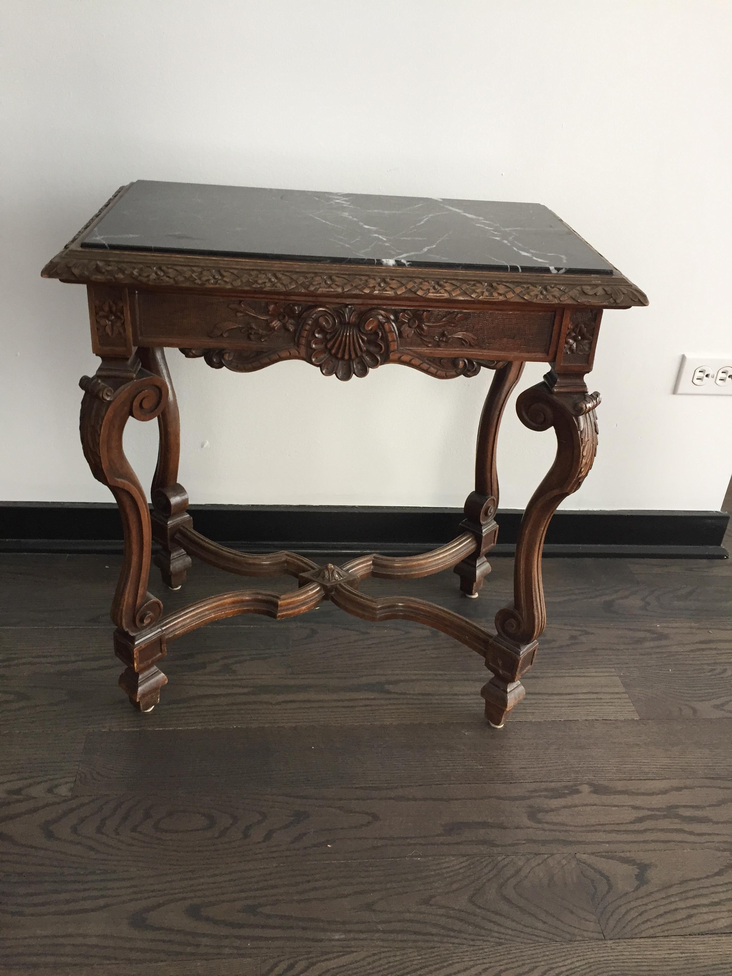 Antique French Black Marble Side or End Table In Good Condition In Chicago, IL