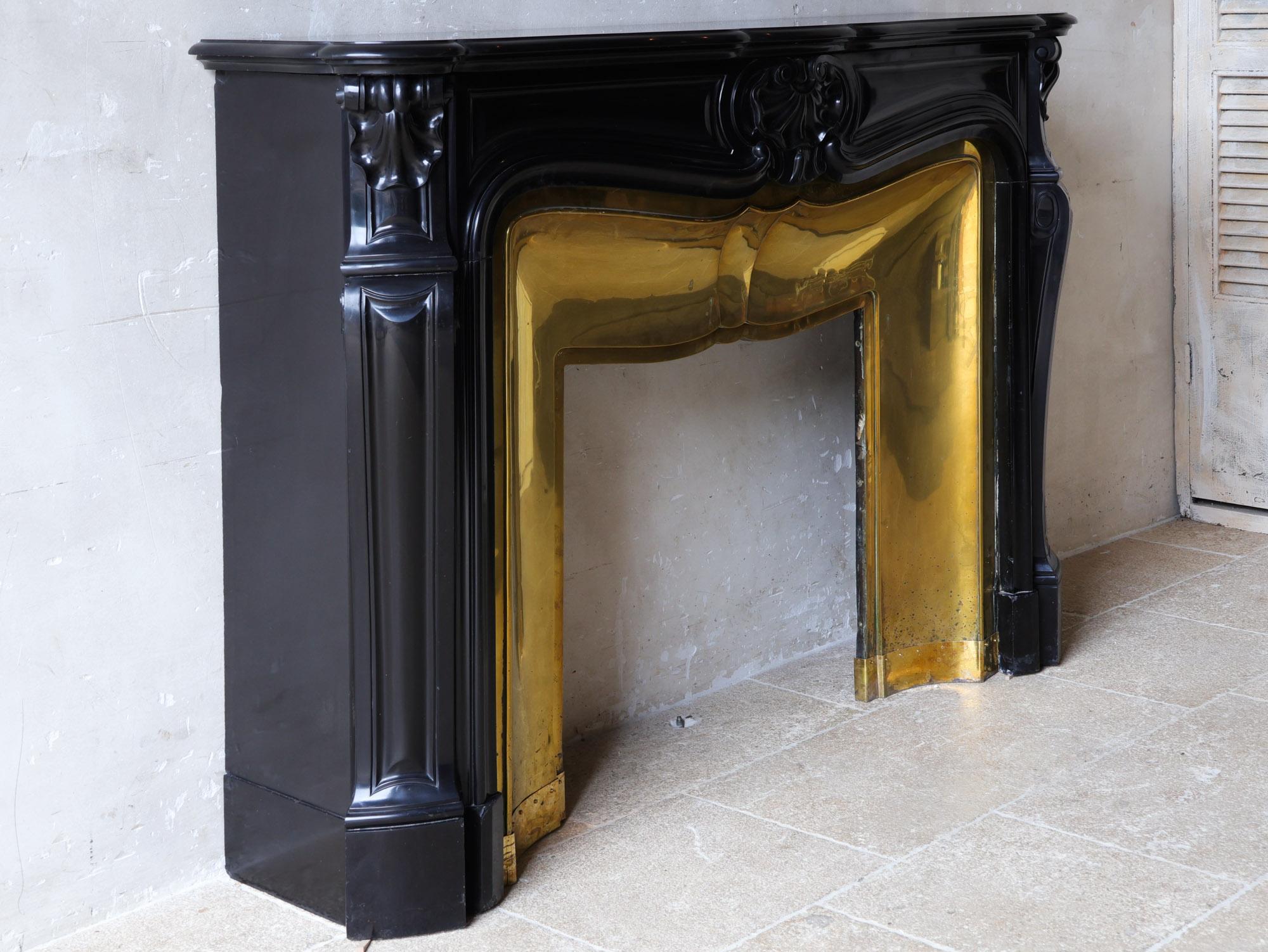 19th Century Antique French Black Marble Trois Coquilles Fireplace with Brass Interior For Sale