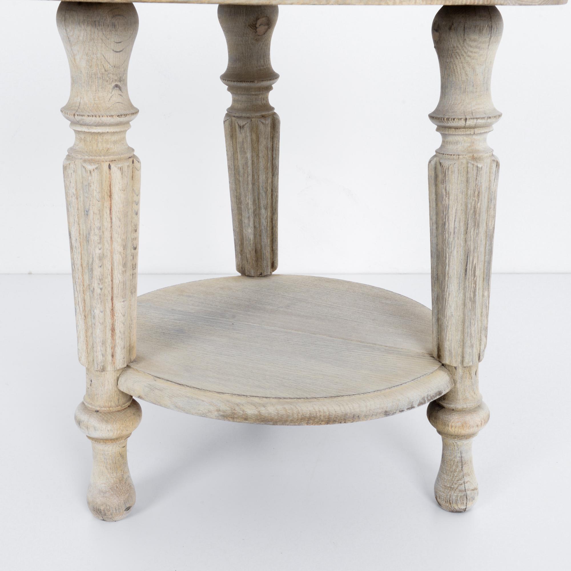 Antique French Bleached Oak Round Side Table In Good Condition In High Point, NC