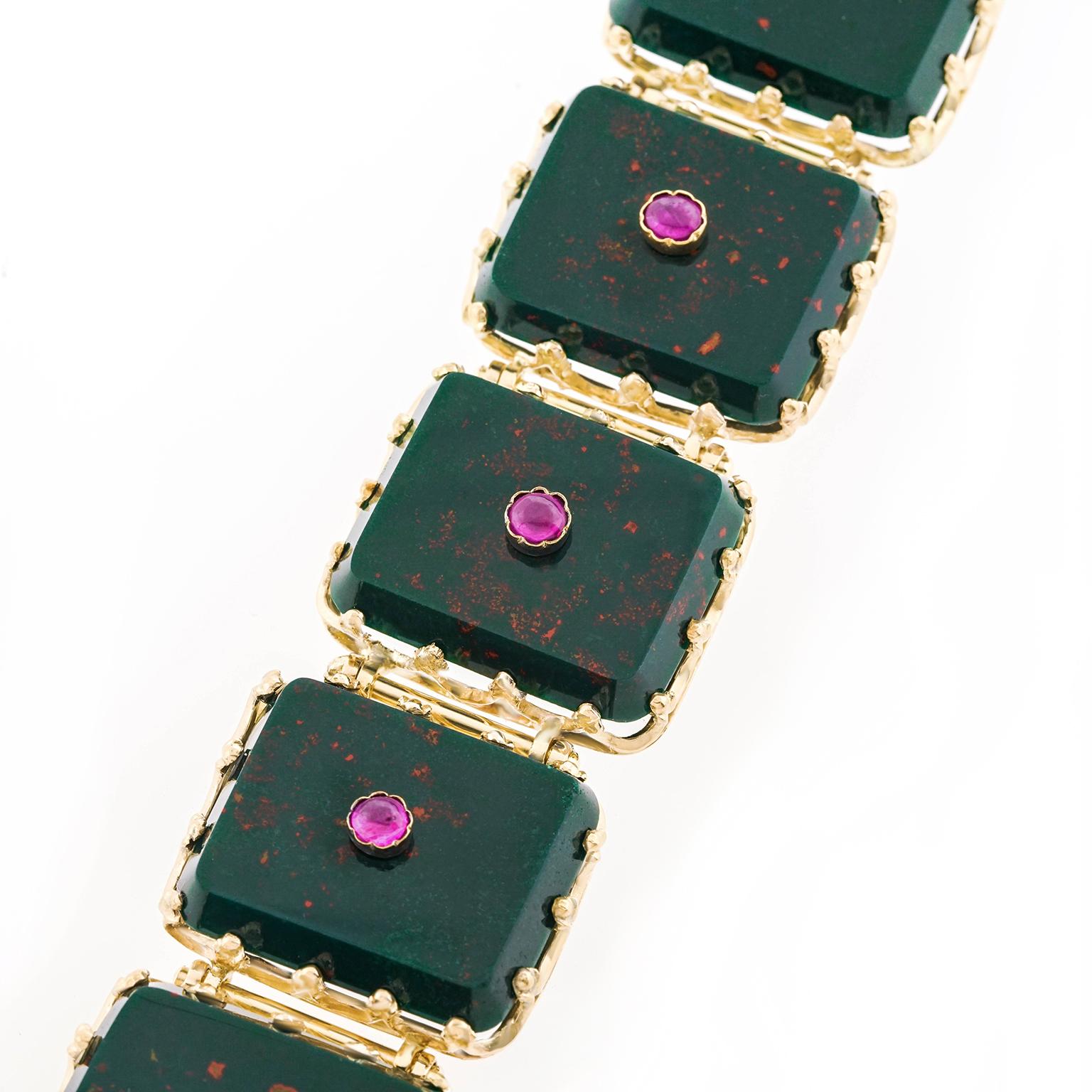 Antique French Bloodstone and Ruby-Set Gold Bracelet In Excellent Condition For Sale In Litchfield, CT
