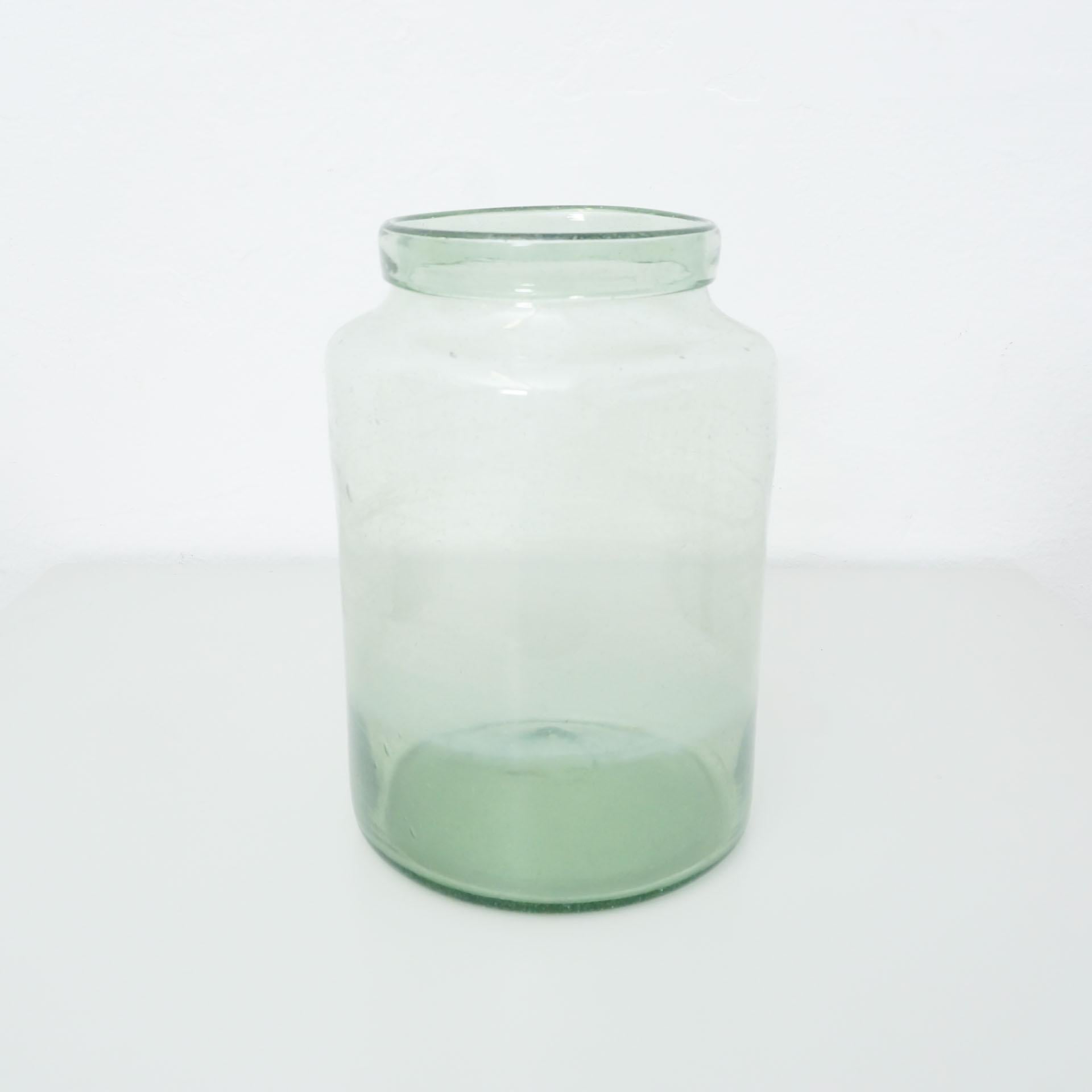Blown glass jar, circa 1920.
By unknown manufacturer, from France.

In original condition, with some visible signs of previous use and age, preserving a beautiful patina.

Materials:
Blown glass

Dimensions:
ø 20 cm x H 30 cm.